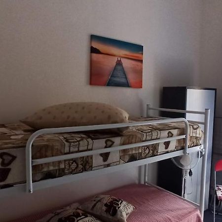 Bovio Guest House 卡斯泰拉马莱 外观 照片